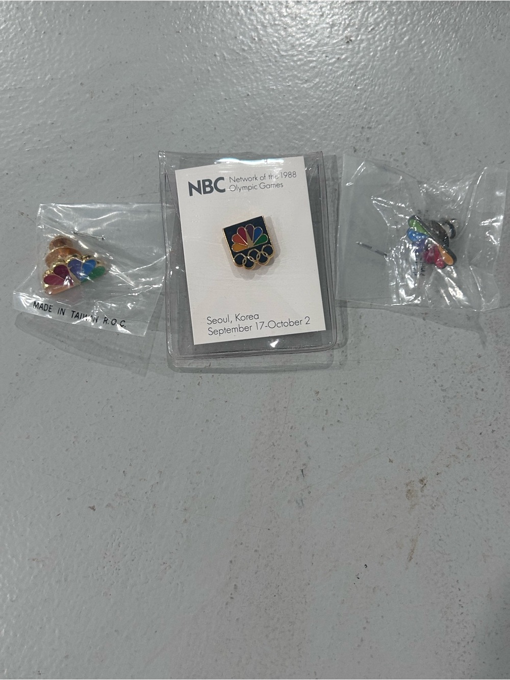 NBC 1988 Seoul Olympic Peacock Pin - Multicolor